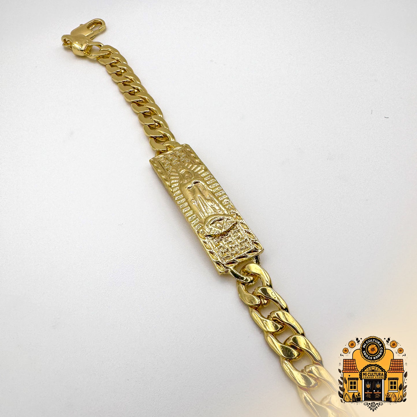Virgin of Guadalupe Divine Elegance 14K Gold-Plated Bracelet with Embossed Pendant / Pulsera Elegancia Divina Baño de Oro 14K con Colgante Virgen de Guadalupe, 8.66"