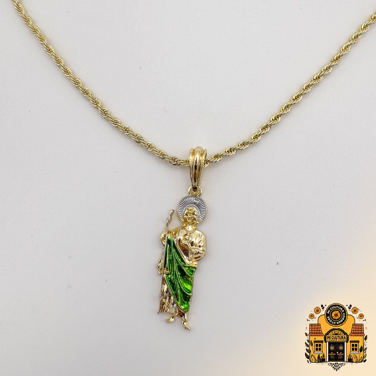 14K Medium Gold Plated St. Jude Necklace with Green Robe and Silver Halo 1.5in Twisted Rope Chain San Judas Pendant / Collar Mediano de San Judas Tadeo Chapado en Oro 14K Con bata verde y halo plateado 1.5 in - Collar de Cuerda Torcida con Colgante