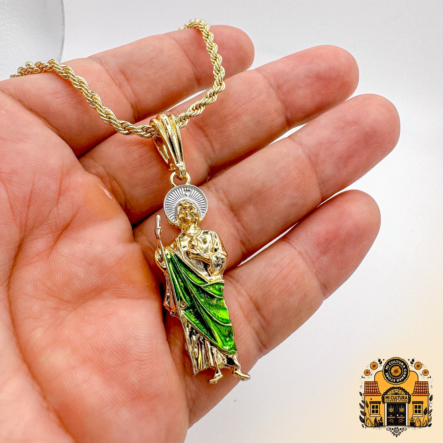 14K Medium Gold Plated St. Jude Necklace with Green Robe and Silver Halo 1.5in Twisted Rope Chain San Judas Pendant / Collar Mediano de San Judas Tadeo Chapado en Oro 14K Con bata verde y halo plateado 1.5 in - Collar de Cuerda Torcida con Colgante