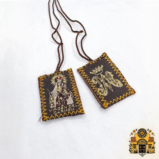 Handmade Virgin of Carmen Devotional Scapular - Escapulario Devocional de la Virgen del Carmen - Joyería Religiosa Artesanal Gold Trim