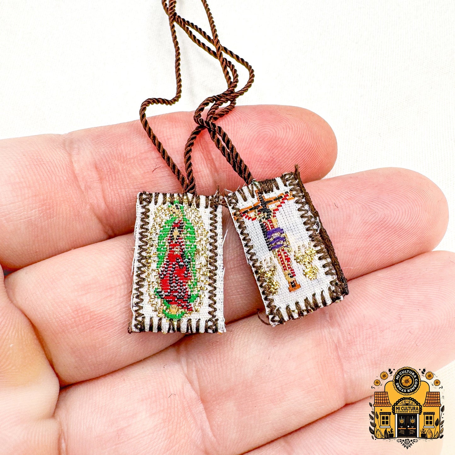 Escapulario de La Virgen de Guadalupe y Jesus en la Cruz Mini/Scapular of Our Lady of Guadalupe and Jesus on the Cross Necklace Collar Small